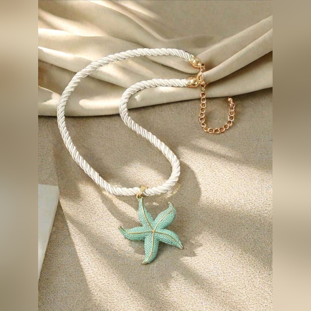 Trending Elegant Starfish Pendant Necklace - Picture 5 of 11